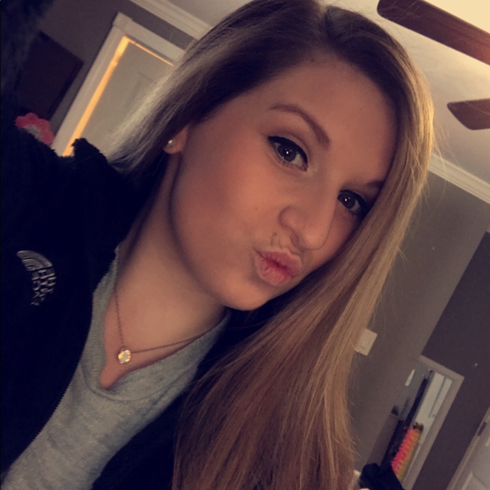 Meet your Posher, Reagan